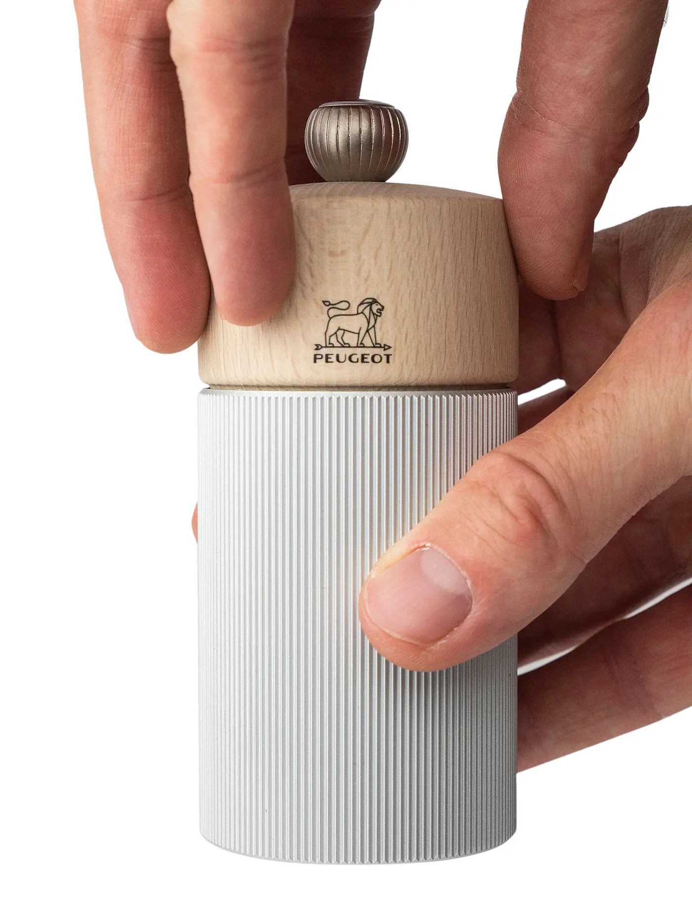 PEUGEOT | Manuelle Pfeffermühle Line 12cm Alu/Buche | braun